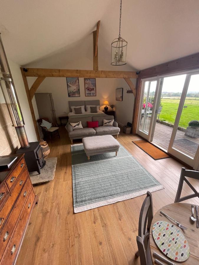 Stunning Cabin With Incredible Views Near Goodwood Rogate Exterior photo
