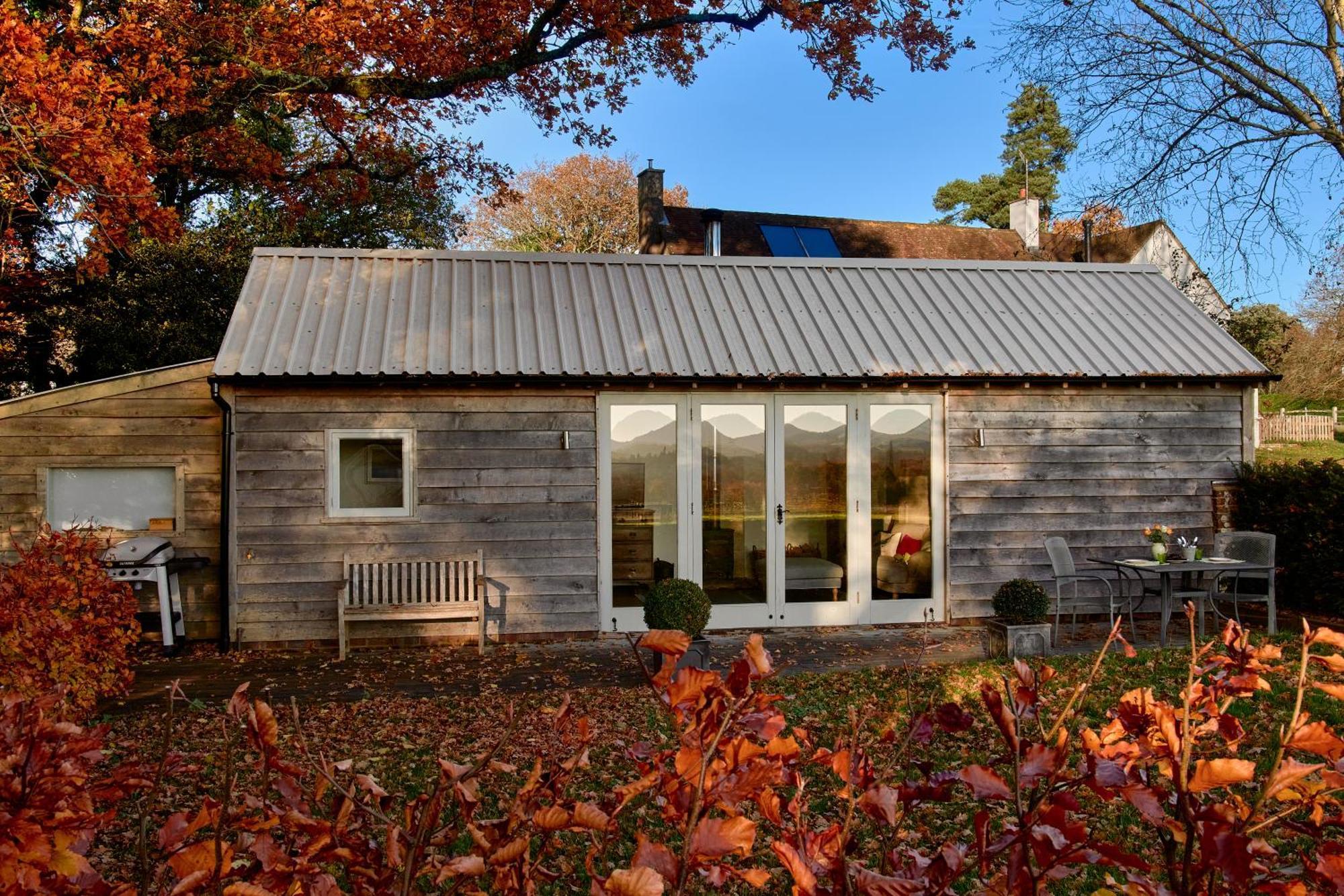 Stunning Cabin With Incredible Views Near Goodwood Rogate Exterior photo